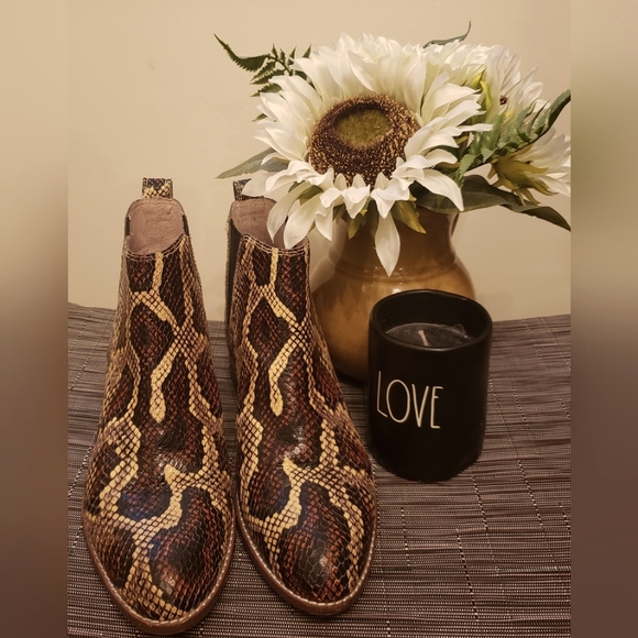 Madewell Leather Snakeskin Print Bootie - Picture 1 of 4